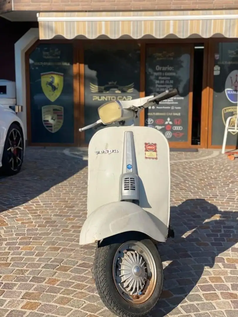 Vespa 50 Blanco - 2