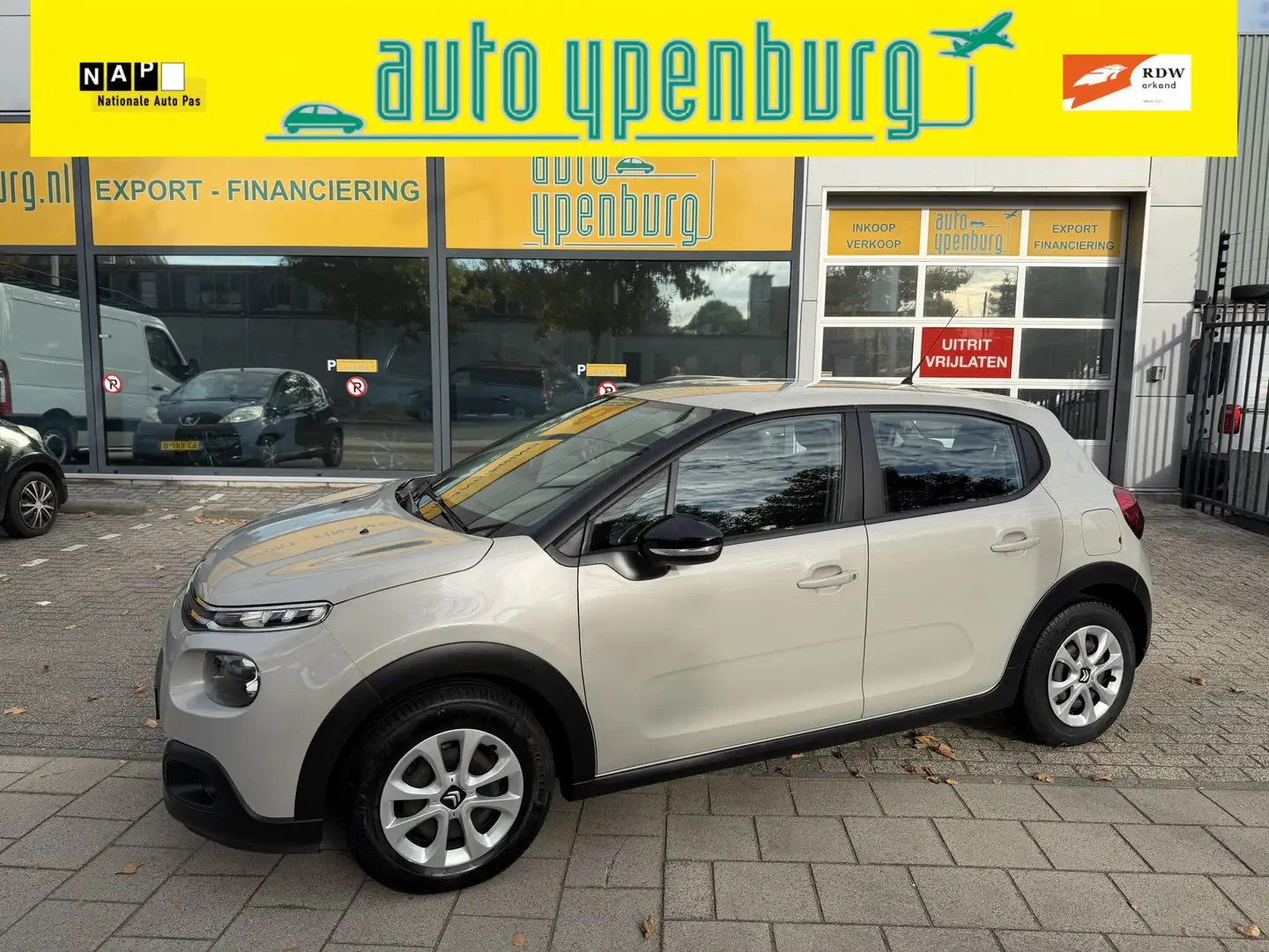Citroen C3 1.2 PureTech Feel * 111.100 Km * Airco * Cruise Co Grijs - 1