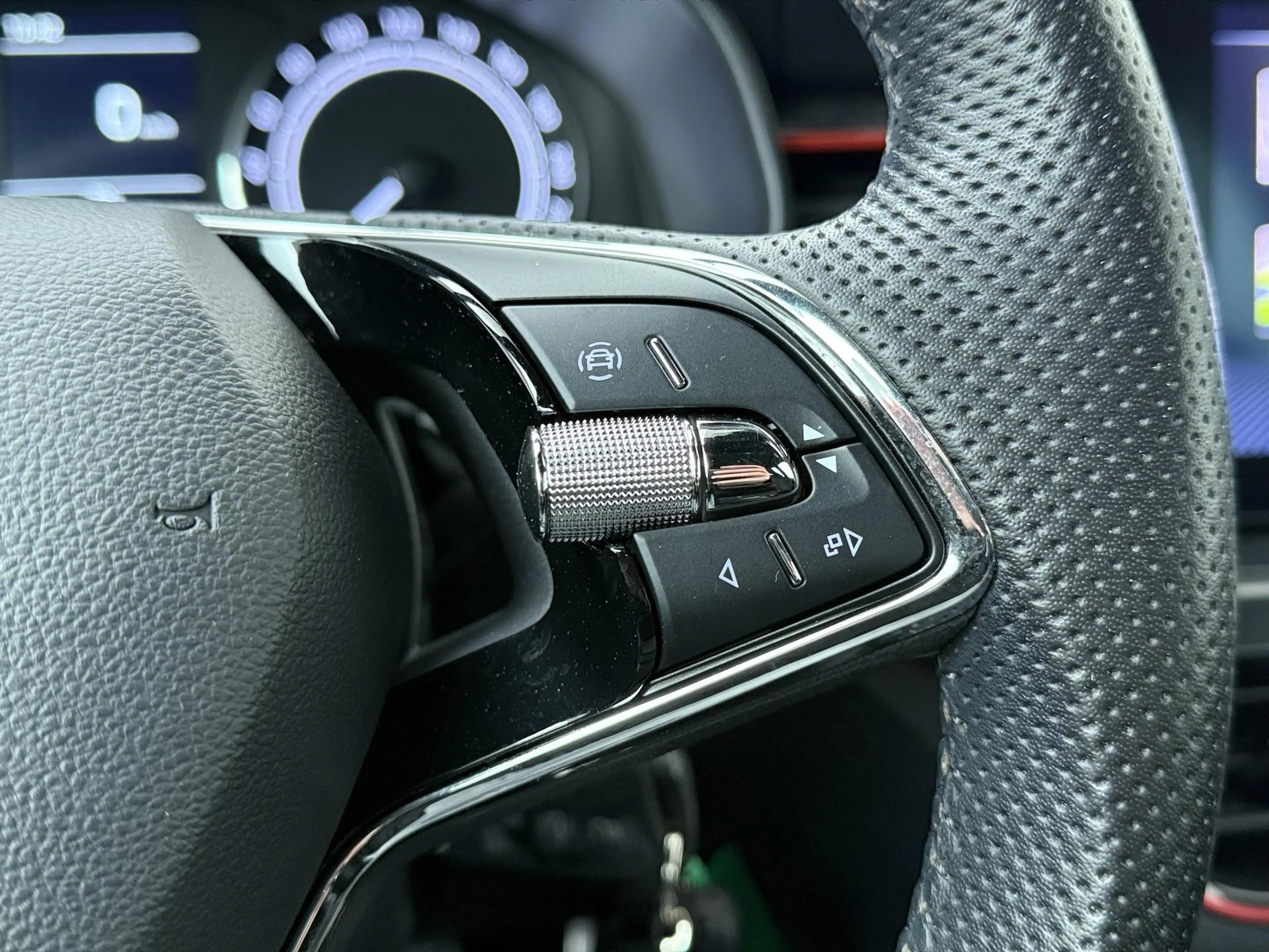 Skoda Kamiq 1.0 TSI Sport Business | 110 PK | Trekhaak wegklap — photo 9