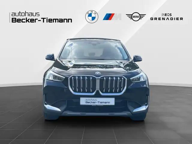 BMW Ix view 2