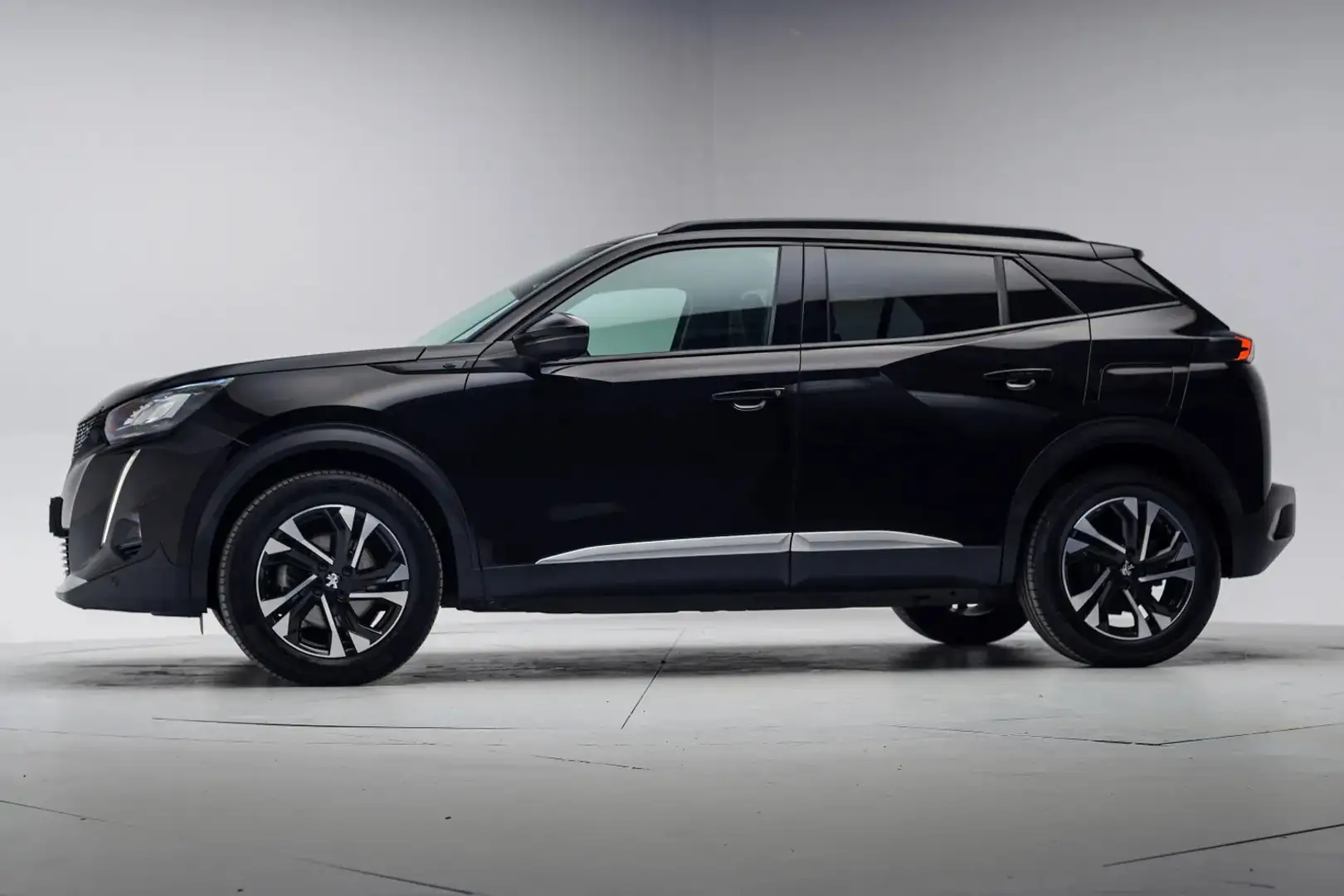 Peugeot e-2008 EV Allure 50 kWh Aut. [ Navigatie Camera Adapt.cru Noir - 2