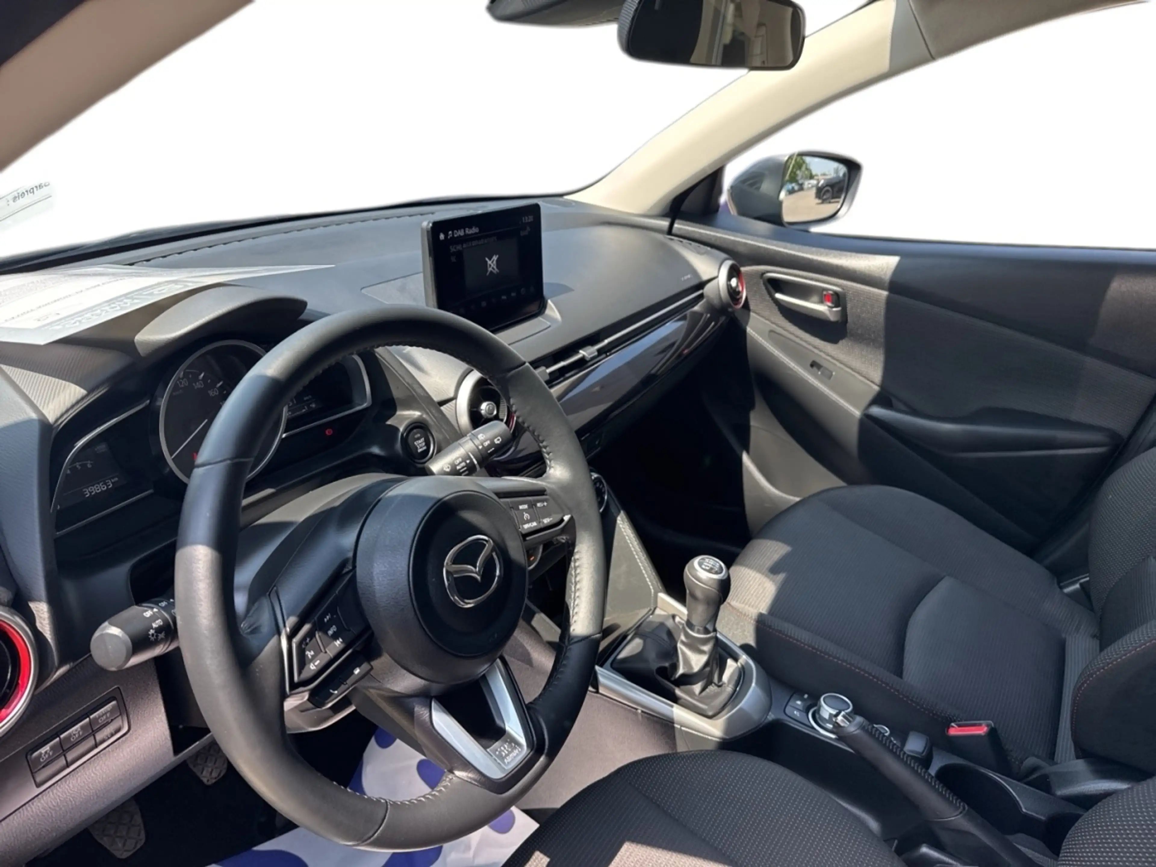 Mazda 2 2022 (8") e-SKYACTIV G 90 MAZDA M HYBRID MT FWD AL — photo 5