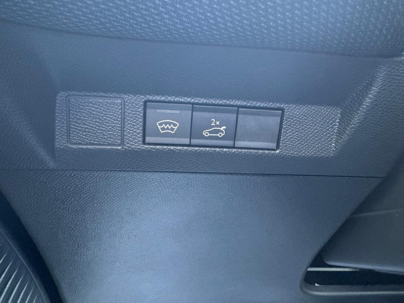 Citroen C5 Aircross 145 Hybrid MAX — photo 10