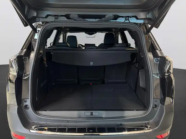 Peugeot 5008 view 9