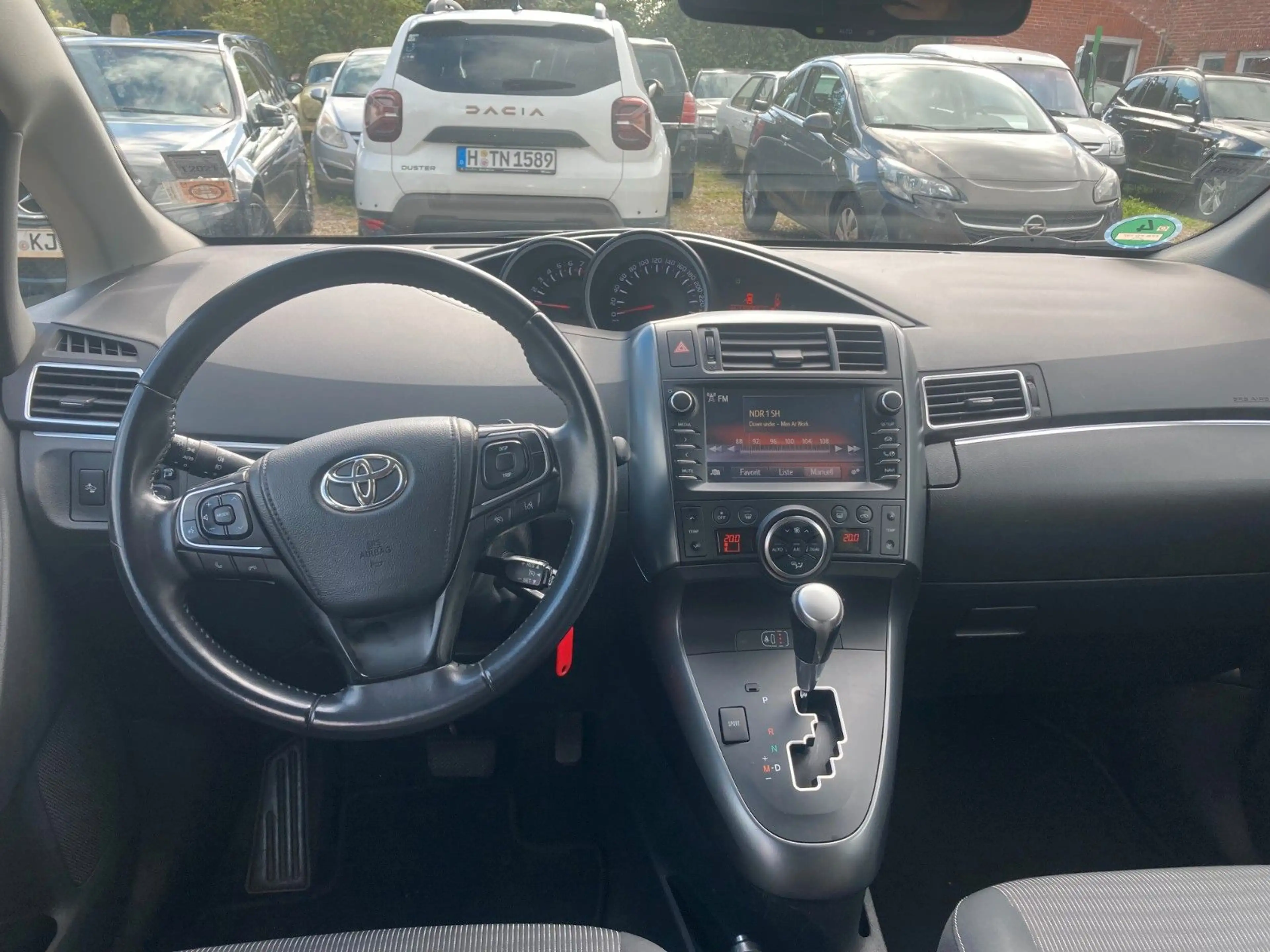 Toyota Verso Edition-S — photo 11