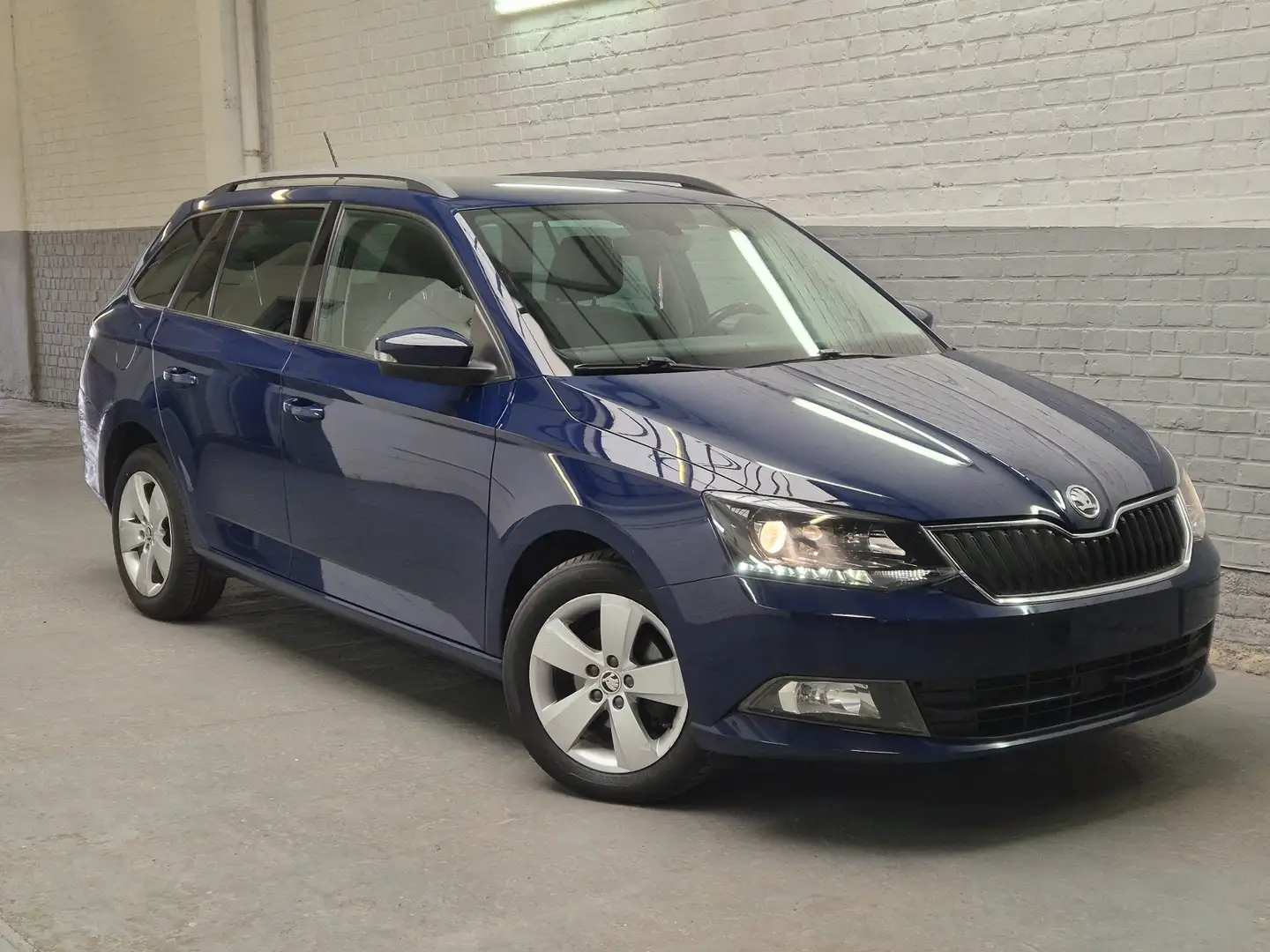 Skoda Fabia Fabia SW 1.2 TSI Ambition- 1prop☝️-Super état👌 Bleu - 1