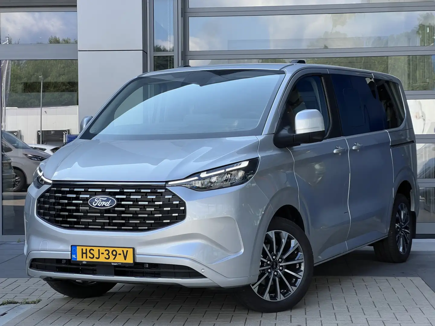 Ford Tourneo Custom PHEV 233PK TITANIUM X L1 | Geel kenteken | Incl. B Zilver - 1
