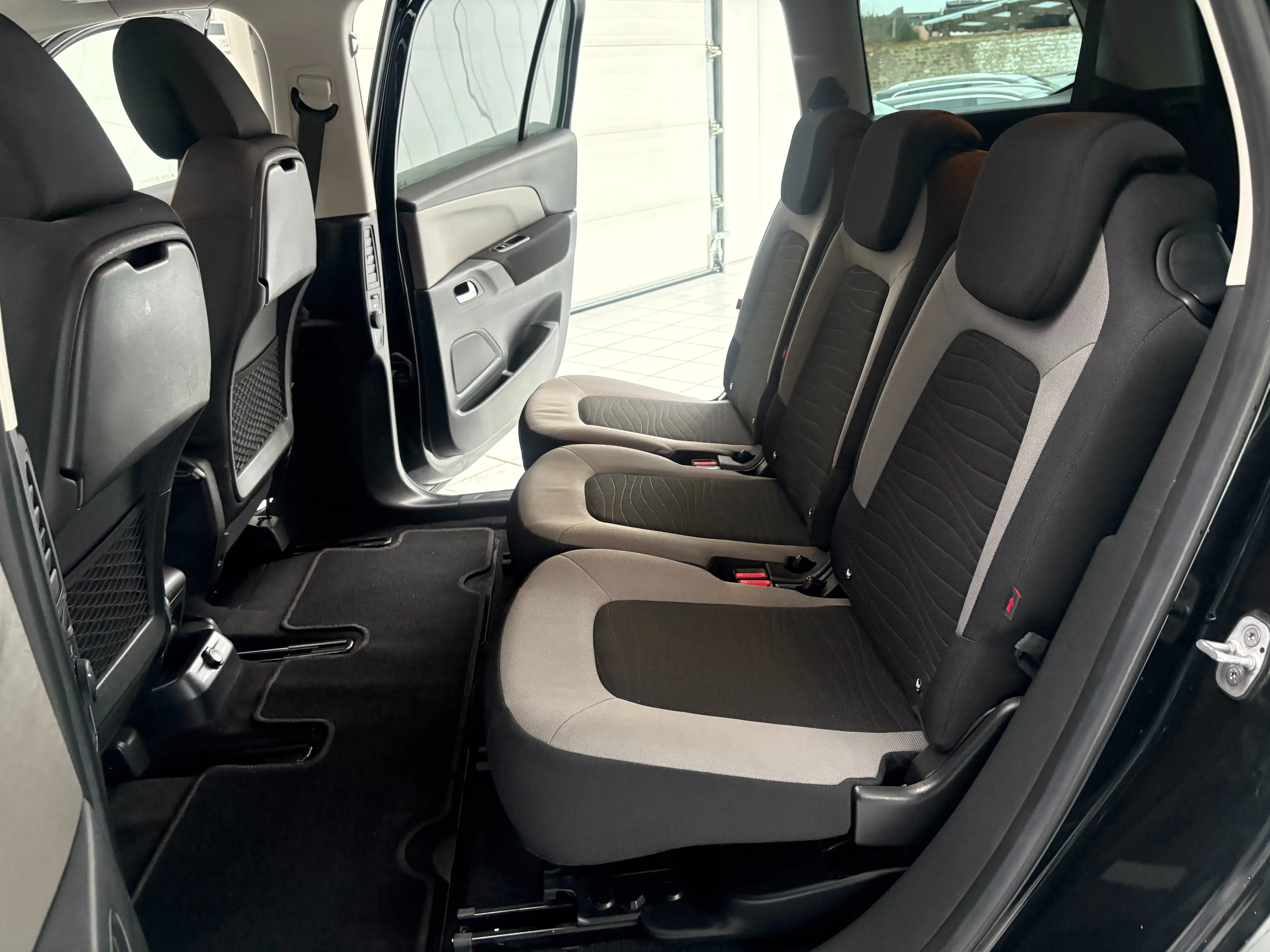 Citroen C4 Picasso C4 Picasso 1.6 HDi *7 PLACES * GPS * PDC * CARNET* — photo 10
