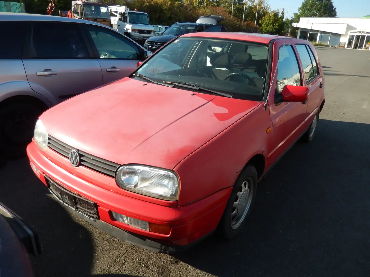 Volkswagen Golf 1.8 Automatik Piros - 1