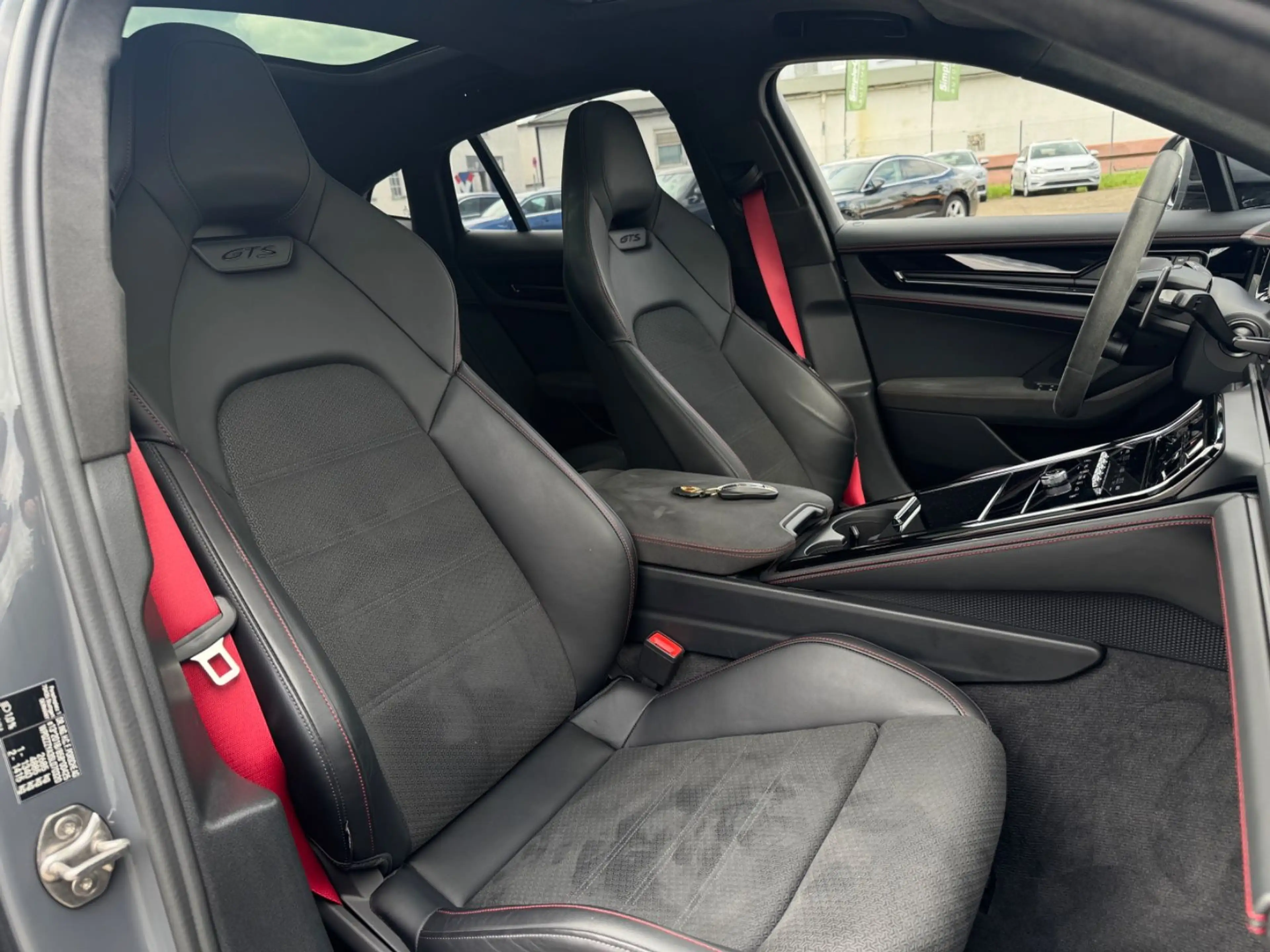 Porsche Panamera GTS *InnoDrive*Pano*PDLS+*Standheizung* — photo 26