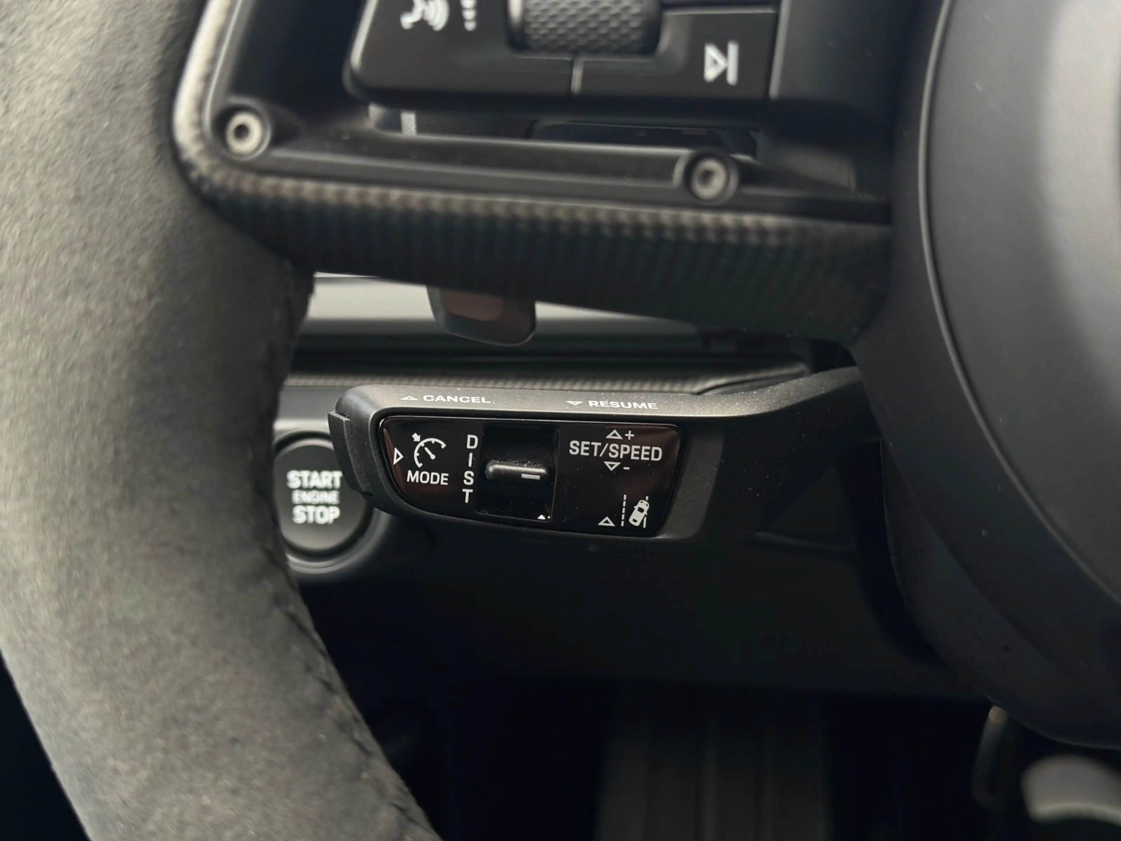 Porsche Panamera GTS *InnoDrive*Pano*PDLS+*Standheizung* — photo 18