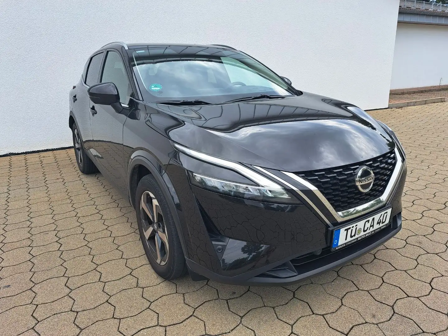Nissan Qashqai 1.3 Premiere Edition HuD-PANO-NAV-ACC Schwarz - 1