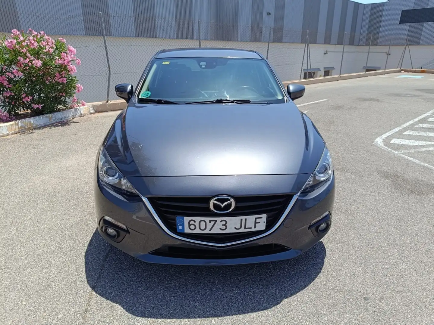 Mazda 3 SportSedan 2.2 Luxury Navegador Gris - 2