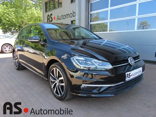 Volkswagen Golf VII Highline 1.5 TSI 2.Hd*Navi*LED*SHZ*PDC