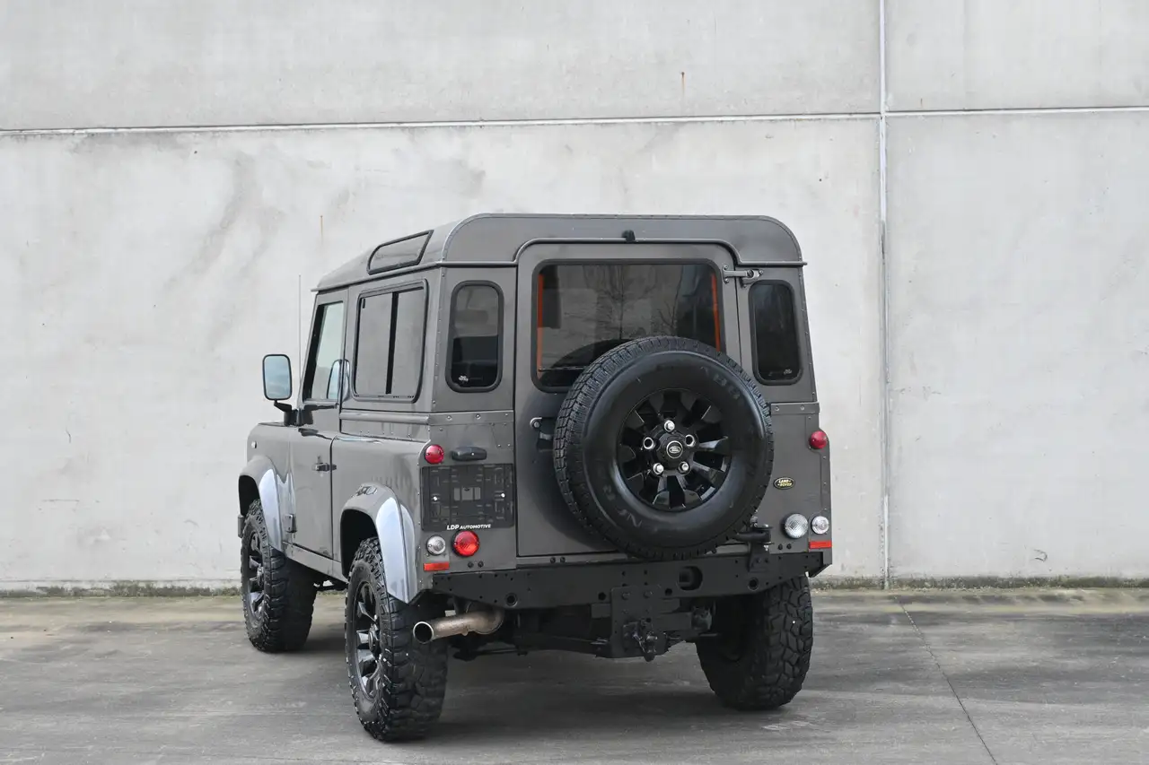 Land Rover Defender 2.5 Turbo Td5 Lichte vracht — foto 8