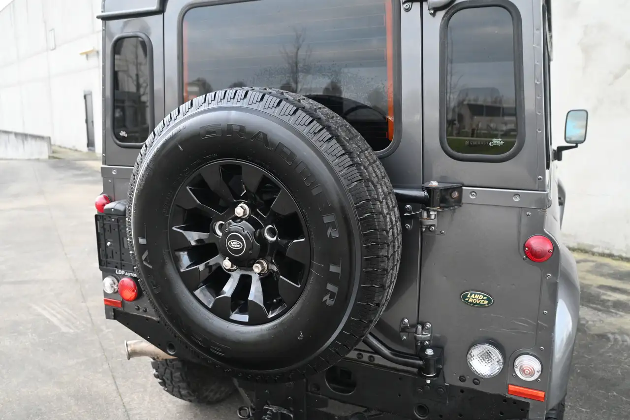 Land Rover Defender 2.5 Turbo Td5 Lichte vracht — foto 7