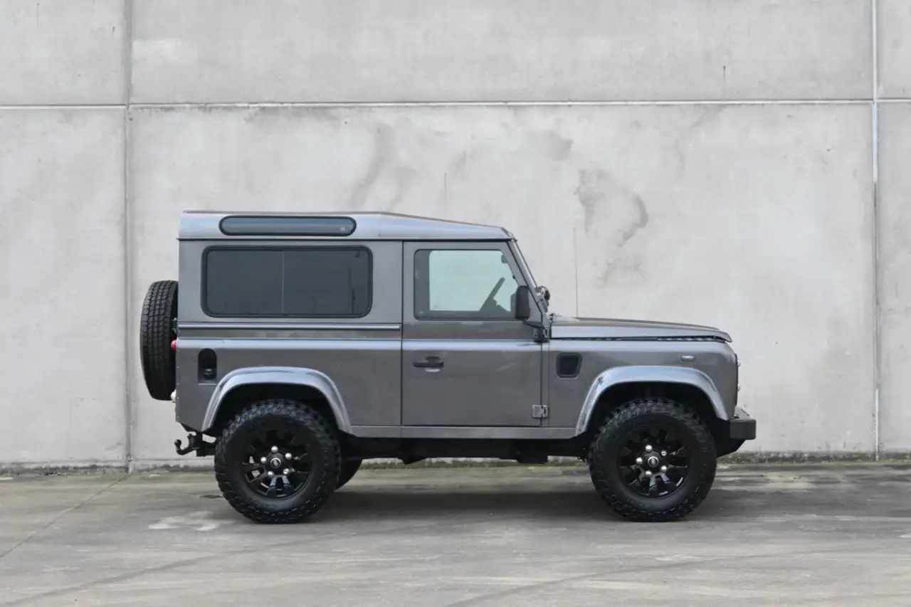 Land Rover Defender 2.5 Turbo Td5 Lichte vracht — foto 5