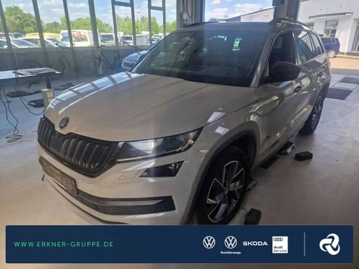 Skoda Kodiaq 2.0TDI DSG 4x4 Sportline LED+STANDHZG+++ Grau - 1