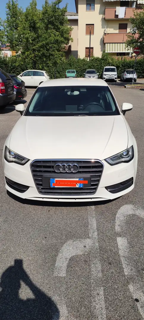 Audi A3 1.6 tdi Ambiente - 2