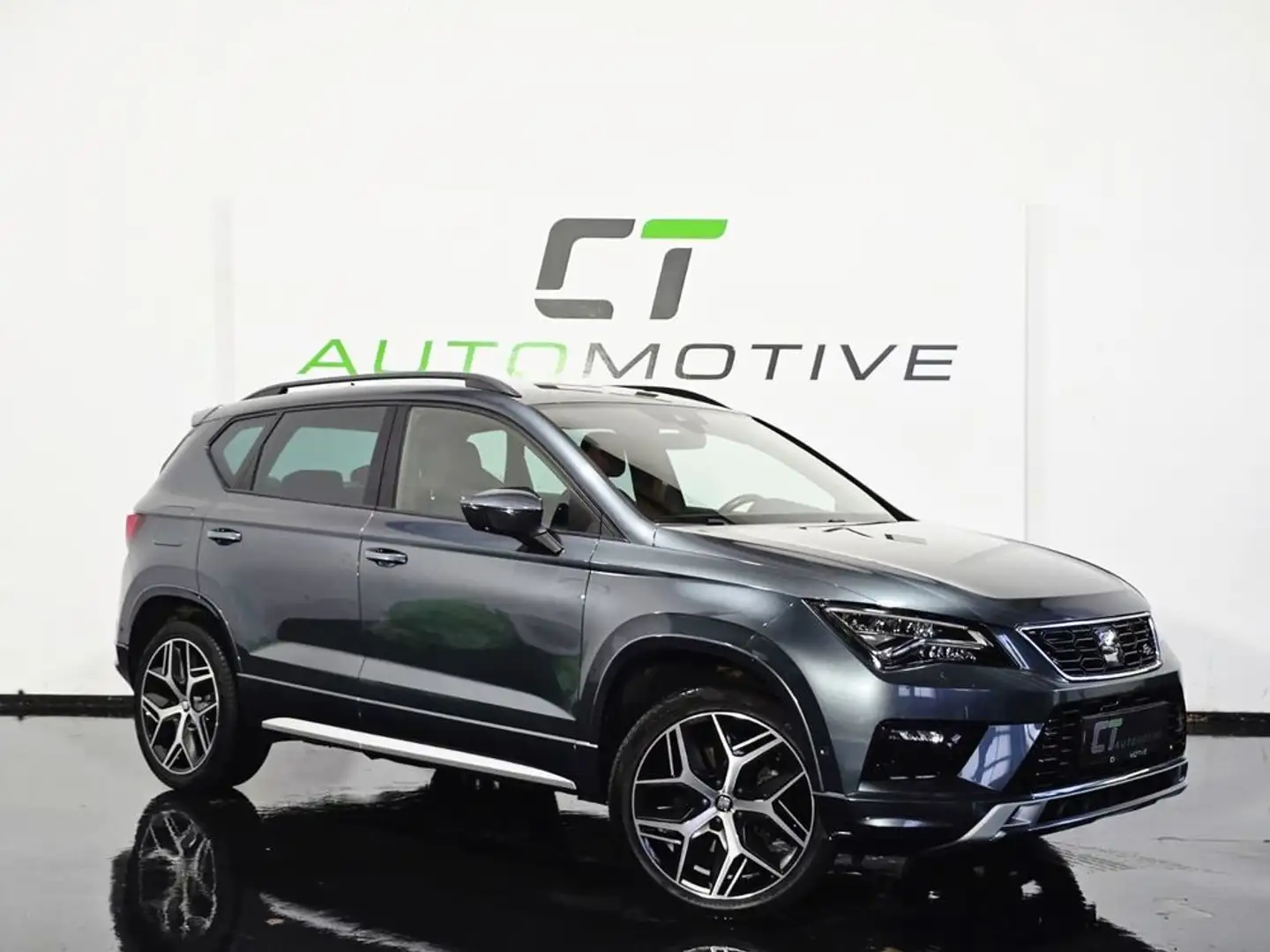 SEAT Ateca 1,5 FR ACT 4WD TSI DSG Grau - 1