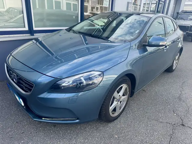 Volvo V40 V40 D3 Geartronic / Panorama / Xenon