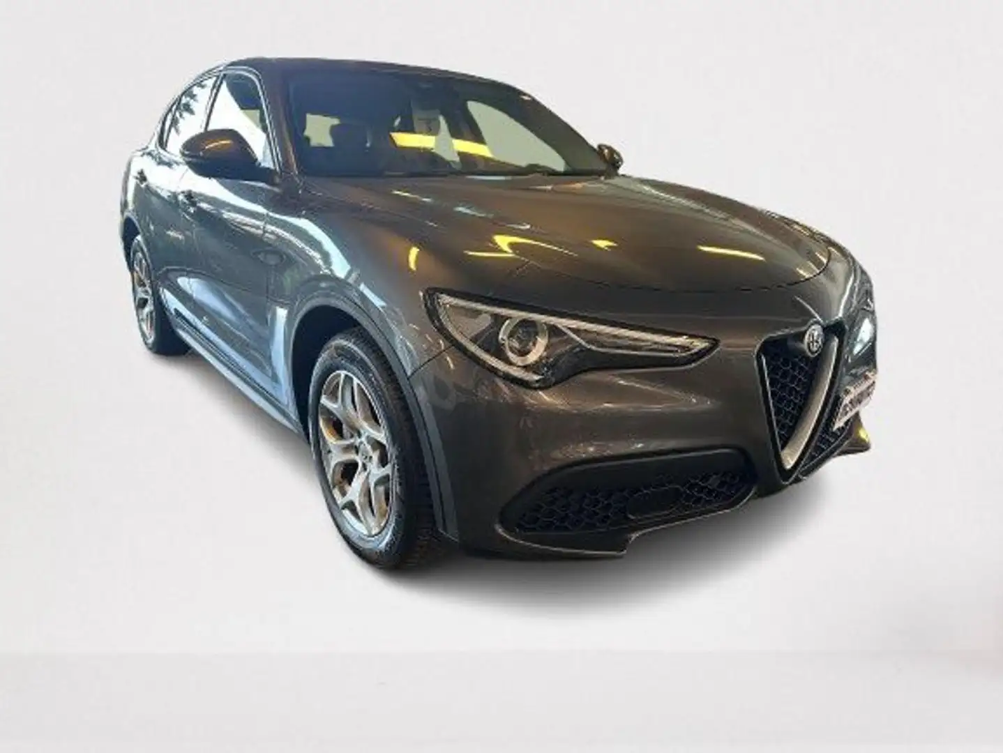 Alfa Romeo Stelvio 2.2 Turbodiesel 160 CV AT8 RWD Super Gris - 1