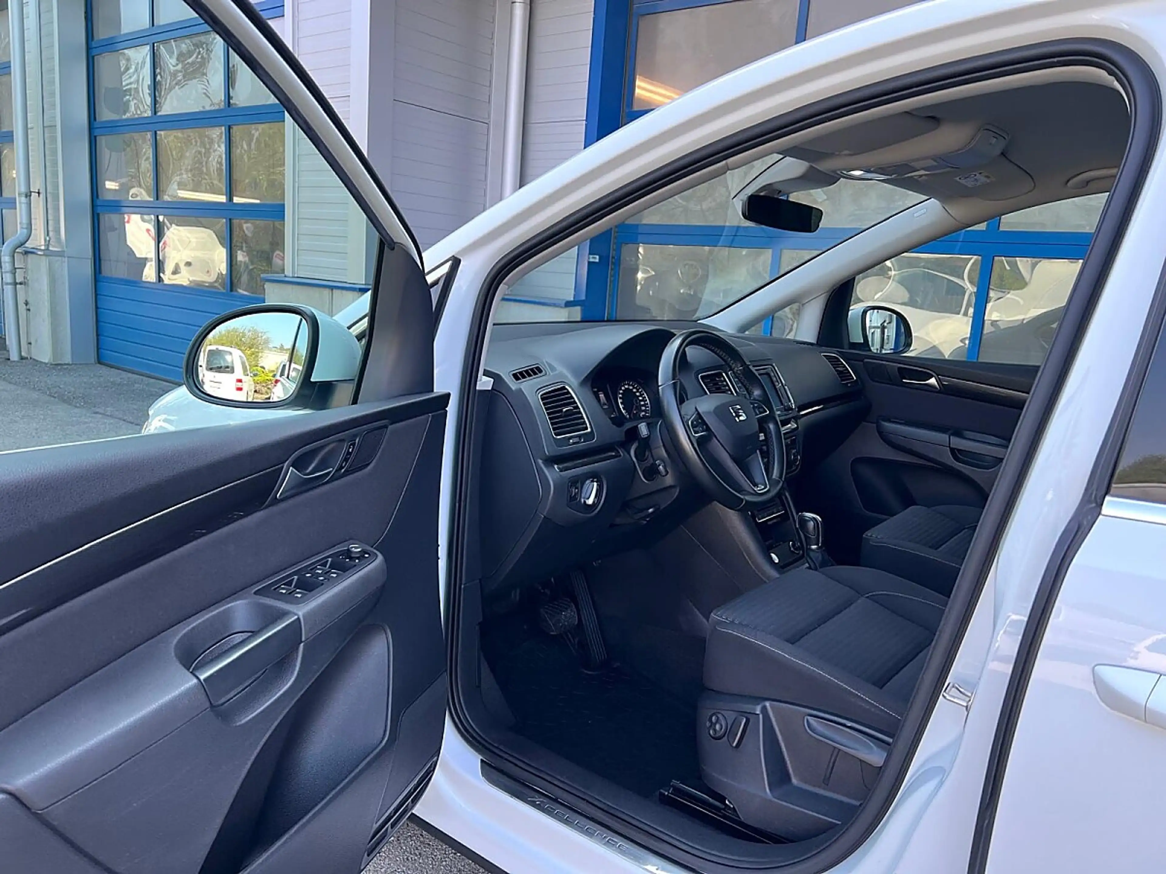 SEAT Alhambra Xcellence 2,0 TDI DSG 4WD,ACC,AHK, — photo 10