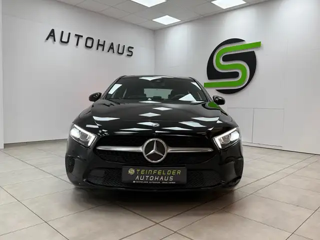 Mercedes-Benz A view 2