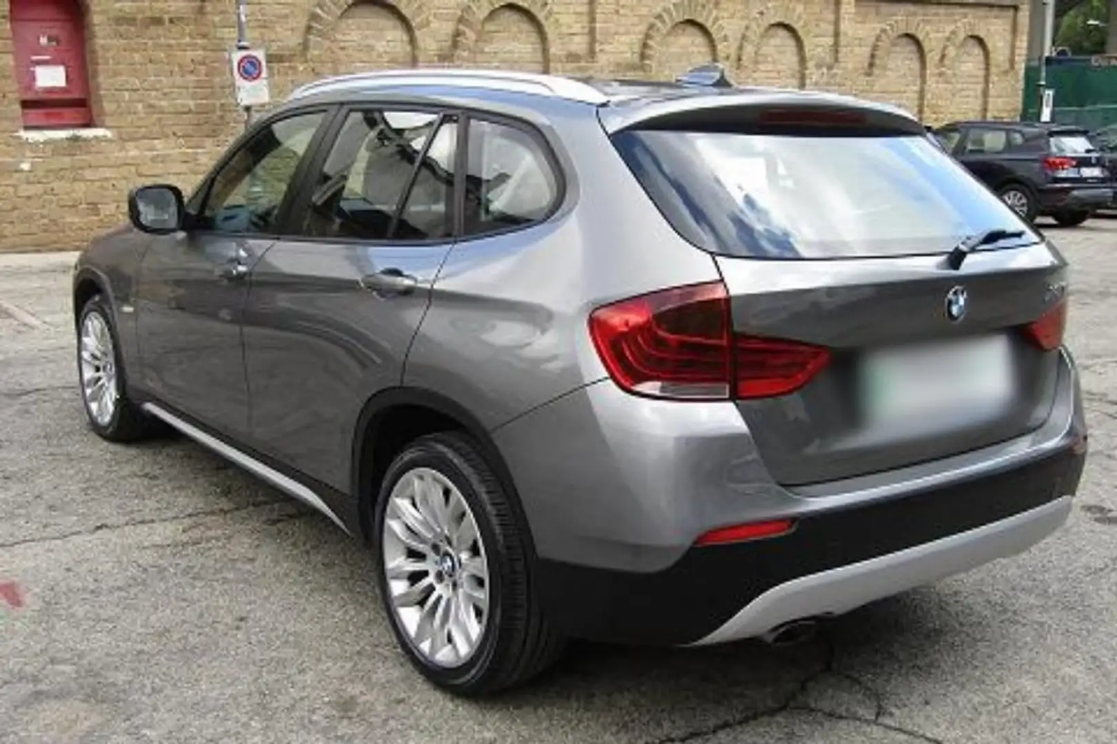 BMW X1 X1 E84 xdrive 20d Eletta TRAZIONE INTEGRALE Grigio - 2