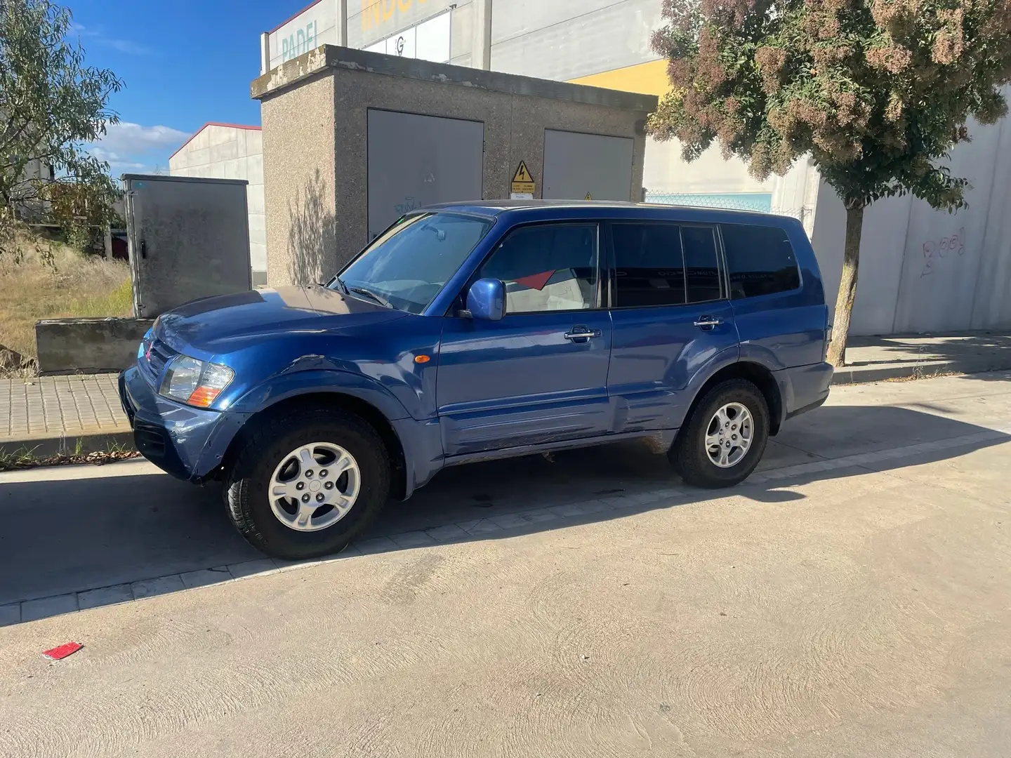Mitsubishi Montero 3.2 DI-D GLS - 2