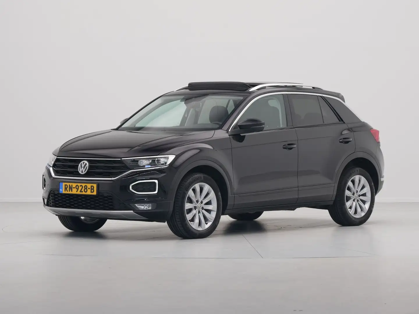 Volkswagen T-Roc 1.0 TSI 115pk Style Trekhaak Panorama Navigatie Ca Zwart - 2