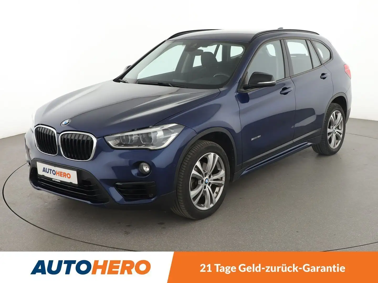 BMW X1 sDrive 18i Sport Line Aut. *NAVI*LED*TEMPO*PDC* Blau - 1