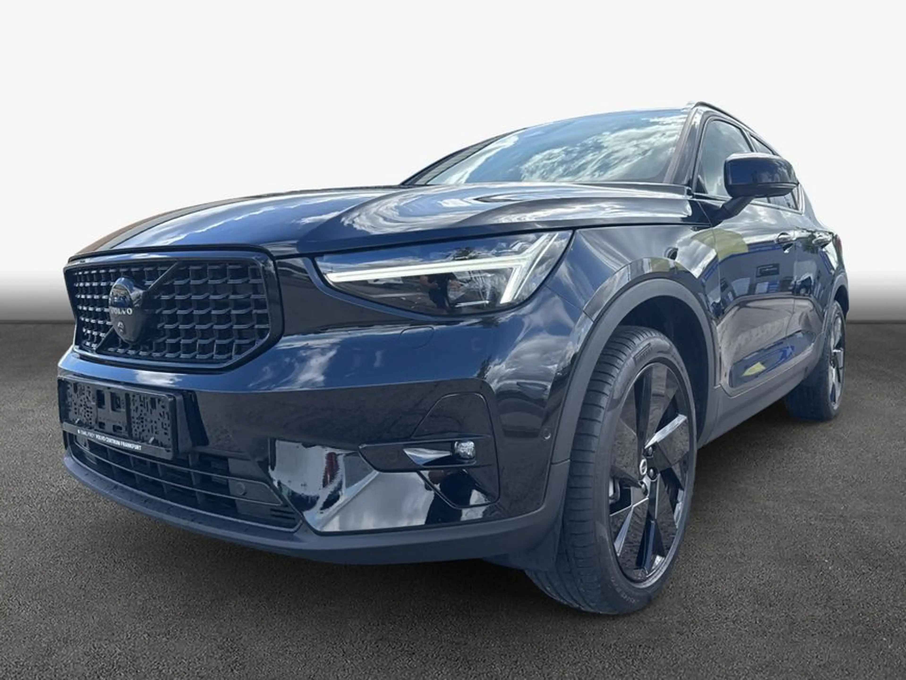 Volvo XC40 XC40 B3 B DKG Plus Black Edition — photo 6