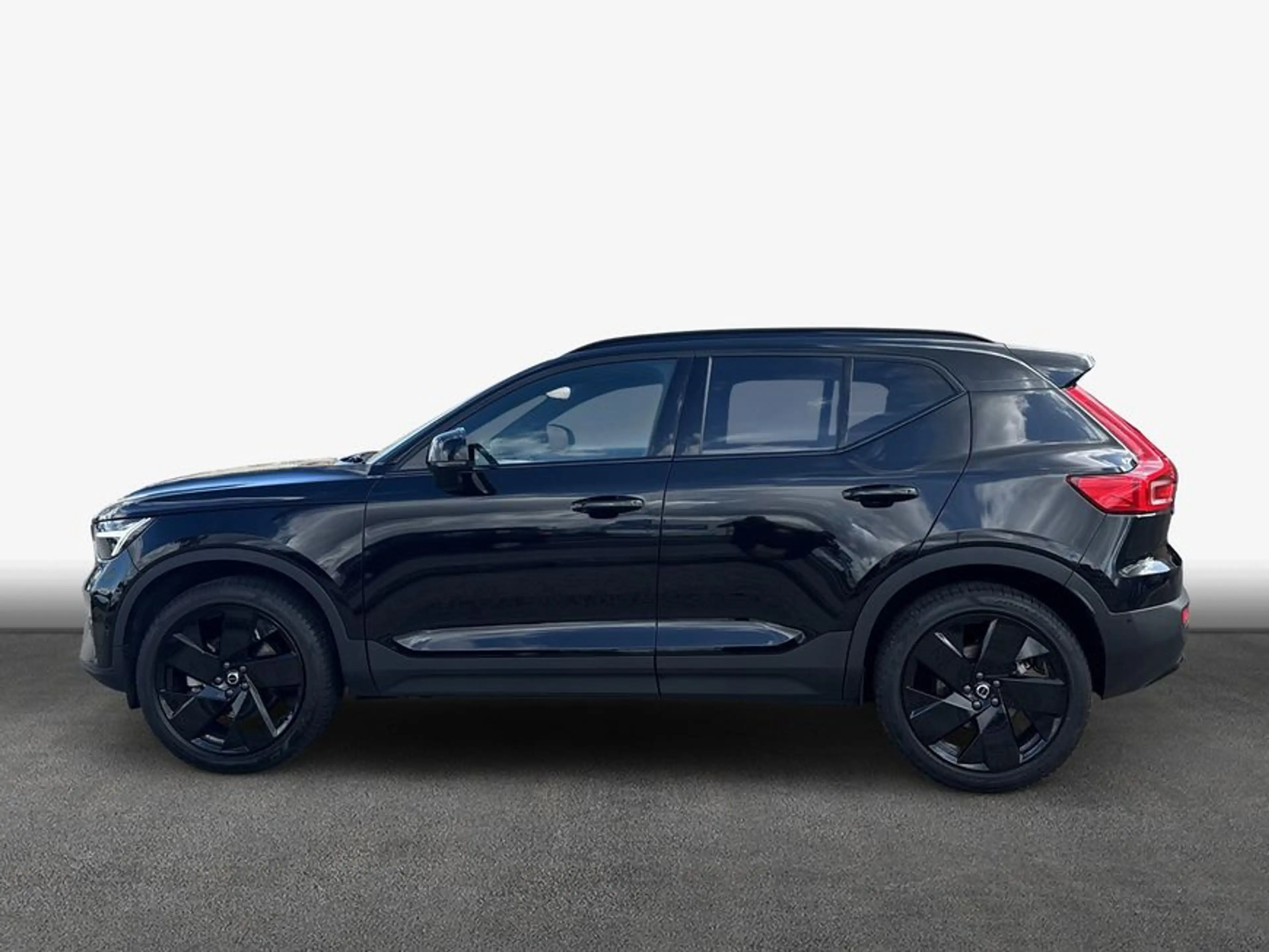 Volvo XC40 XC40 B3 B DKG Plus Black Edition — photo 4