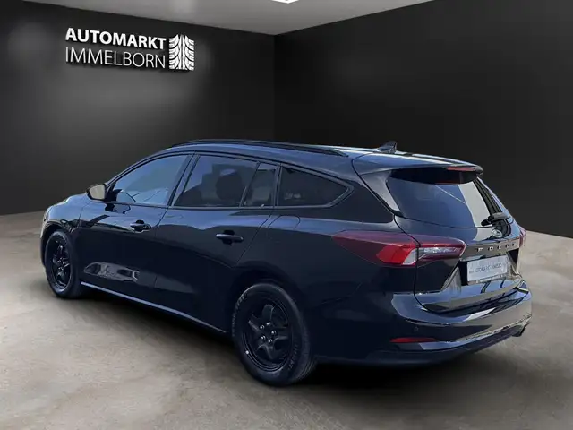 Ford Focus view 7