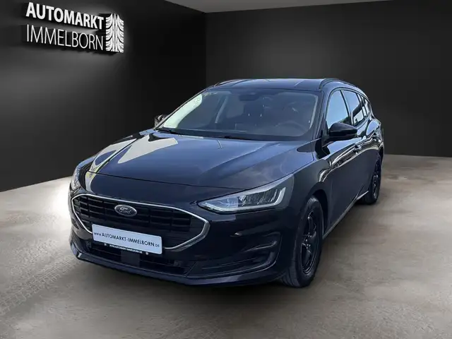 Ford Focus view 4