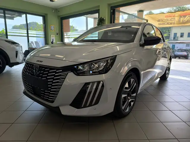 Peugeot 208 view 2