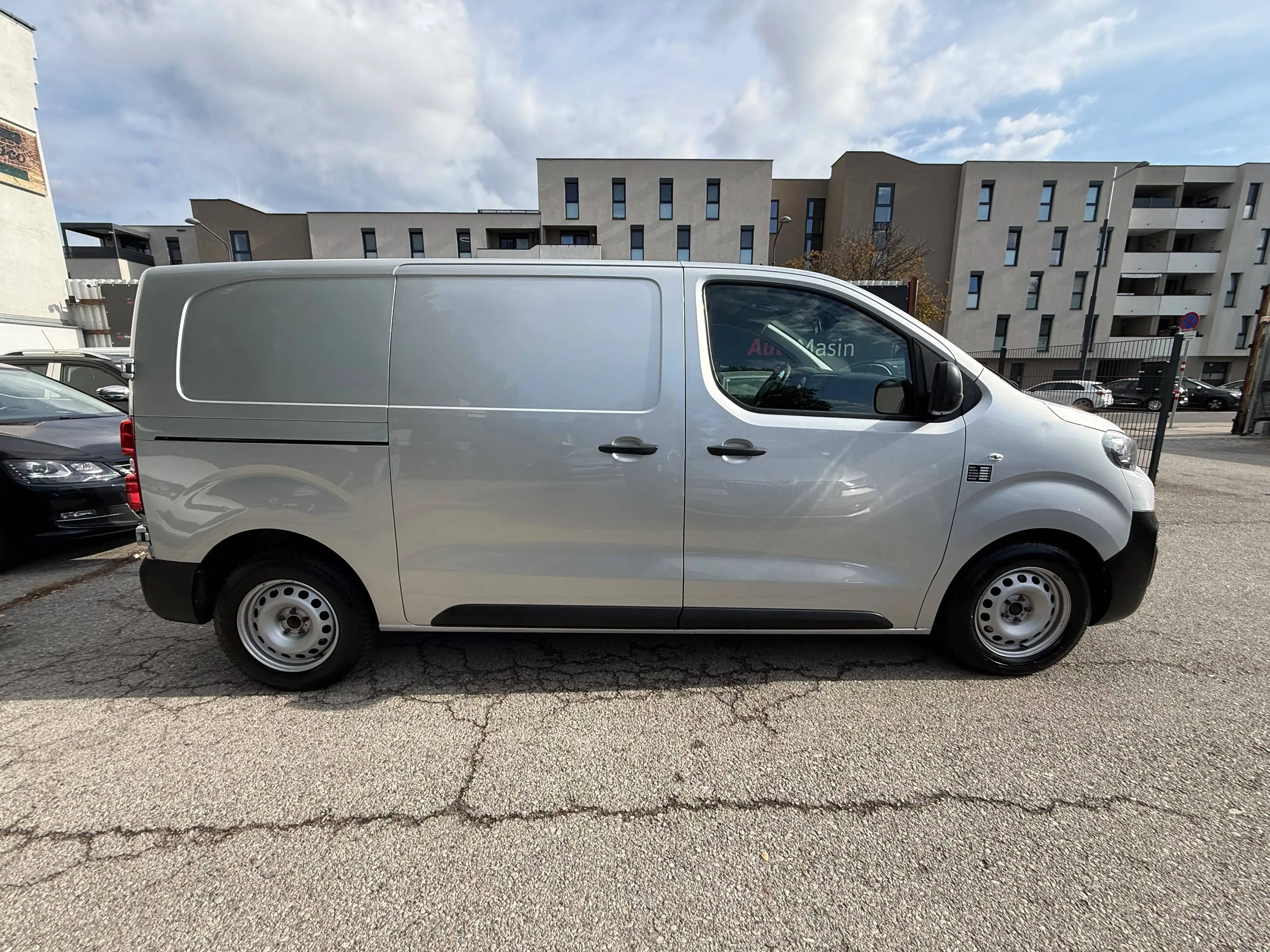 Peugeot Expert Premium L2 — photo 7