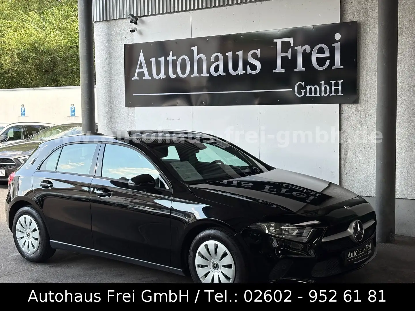 Mercedes-Benz A 180 A-Klasse 180 d*1.HAND*APPLE-CAR*TEMPO*NAVI*PTS Nero - 1