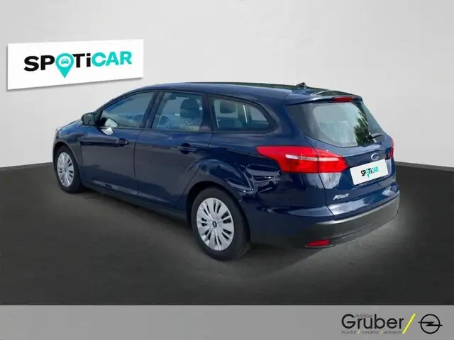 Ford Focus view 7