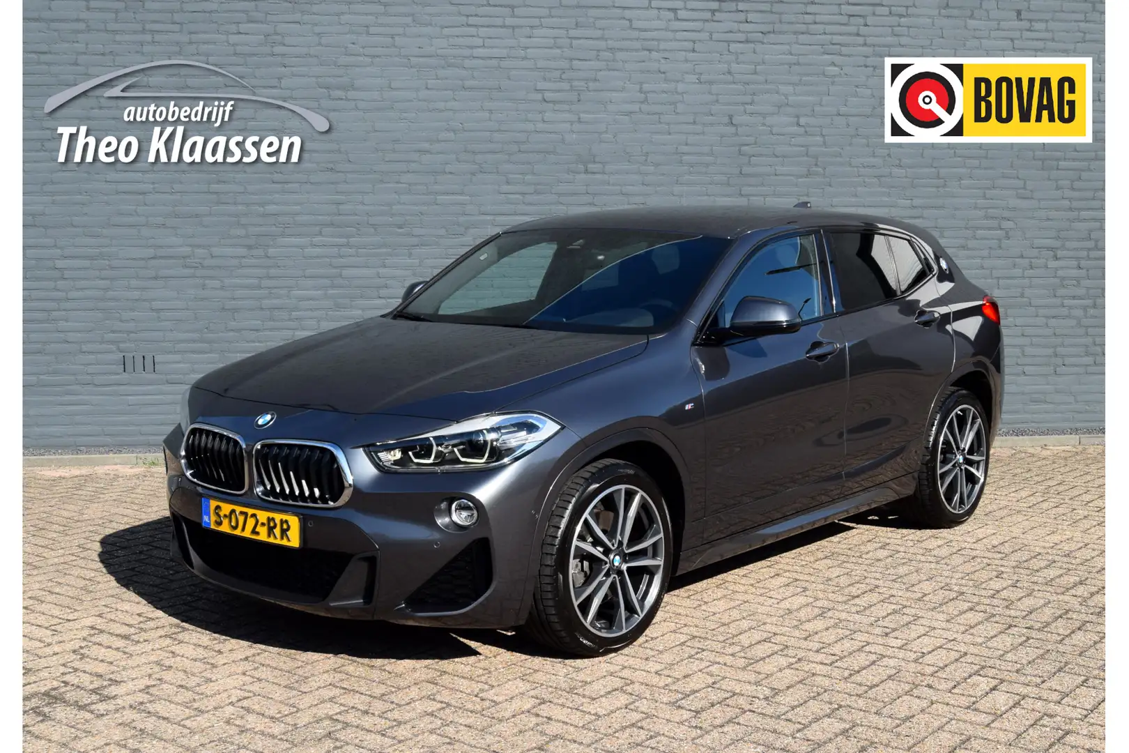 BMW X2 sDrive20i High Executive M-Sport Automaat Grau - 1