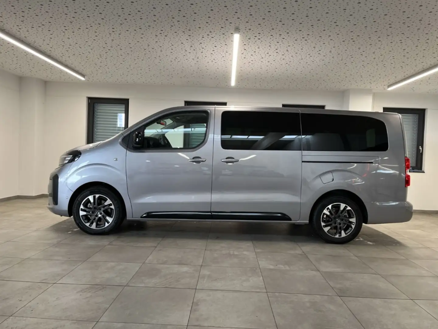 Opel Zafira Life 2.0 HDI XL GS el.Schiebetüren Navi 8S Argintiu - 2