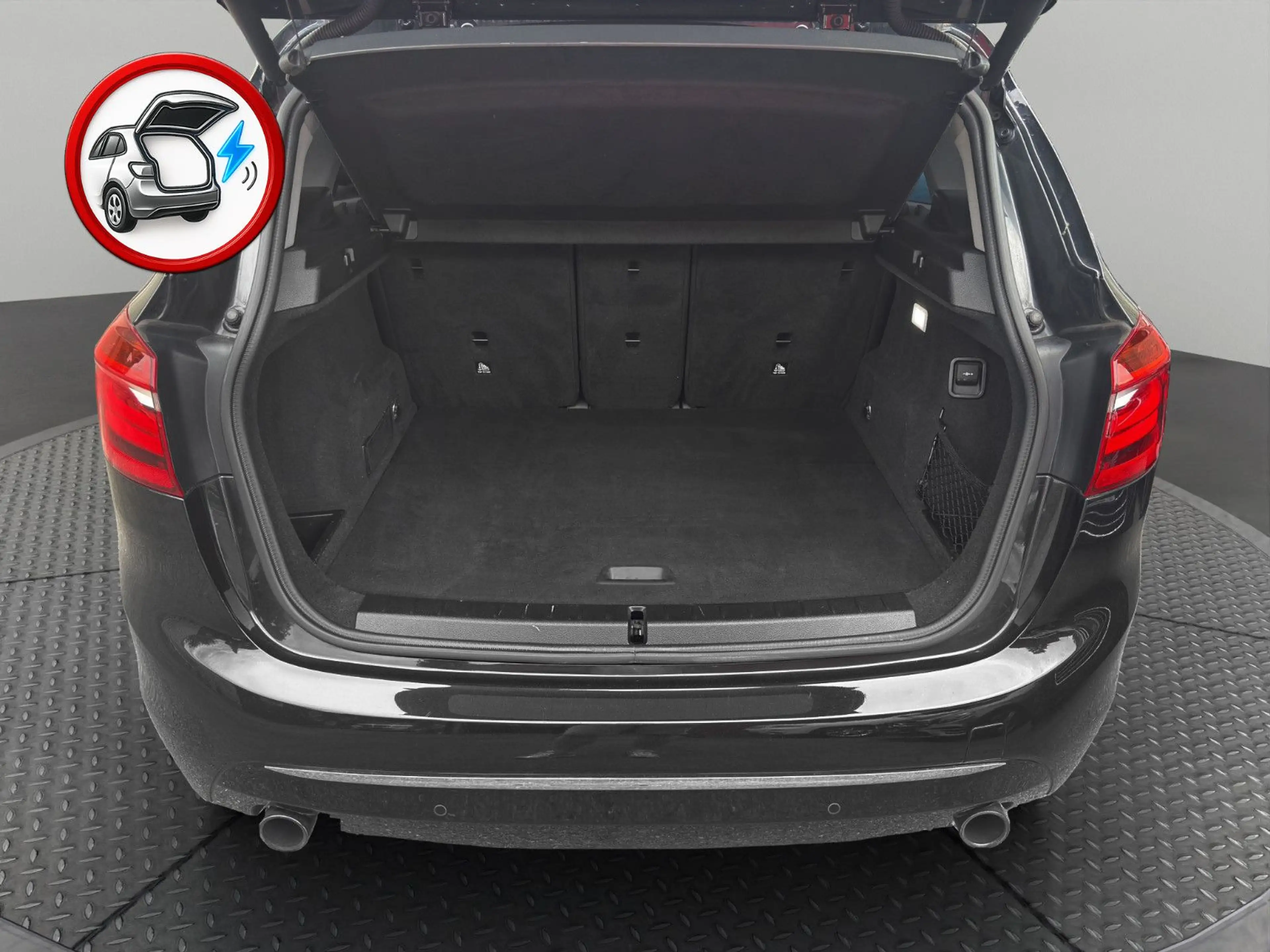 BMW 225 i XD SPORT*M-Alu*Aut.*Leder*Navi Pro*Head-Up* — photo 11