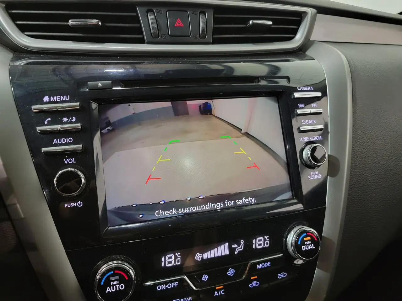 Nissan Murano снимка Nissan Murano
