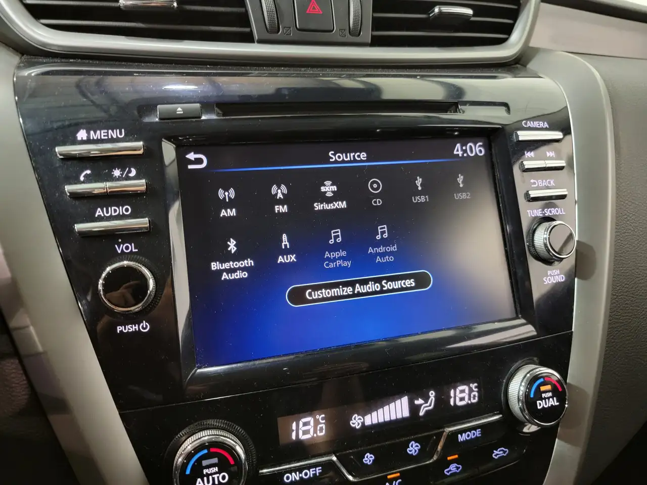 Nissan Murano снимка Nissan Murano
