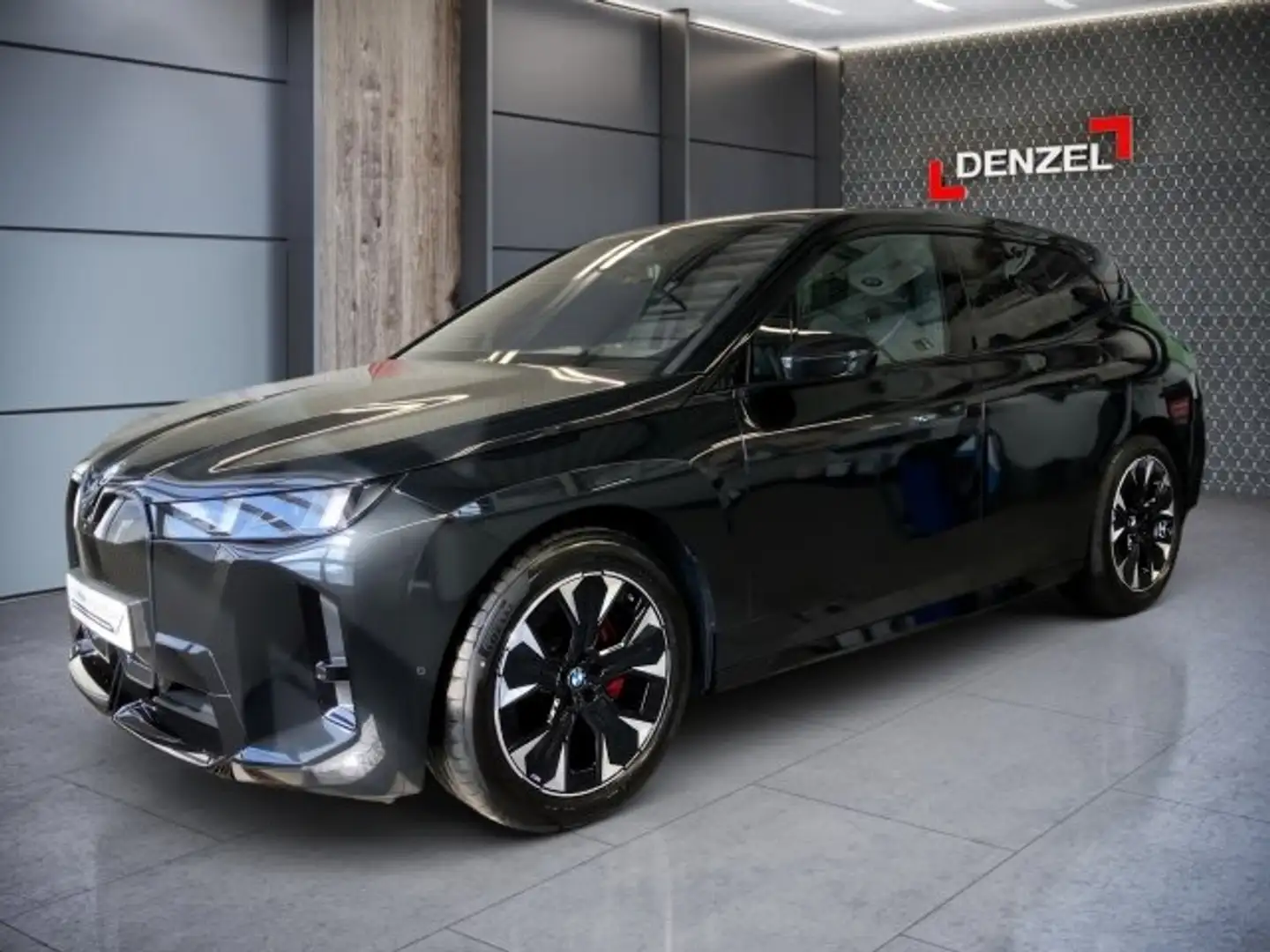 BMW iX xDrive45 Schwarz - 1