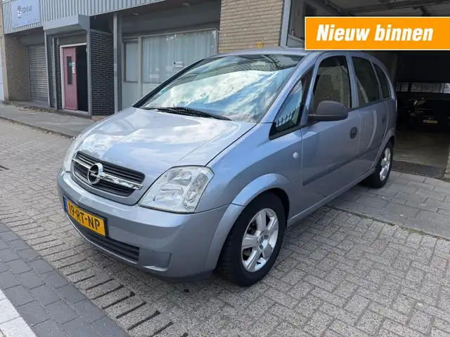 2005 Opel Meriva in Grey for sale