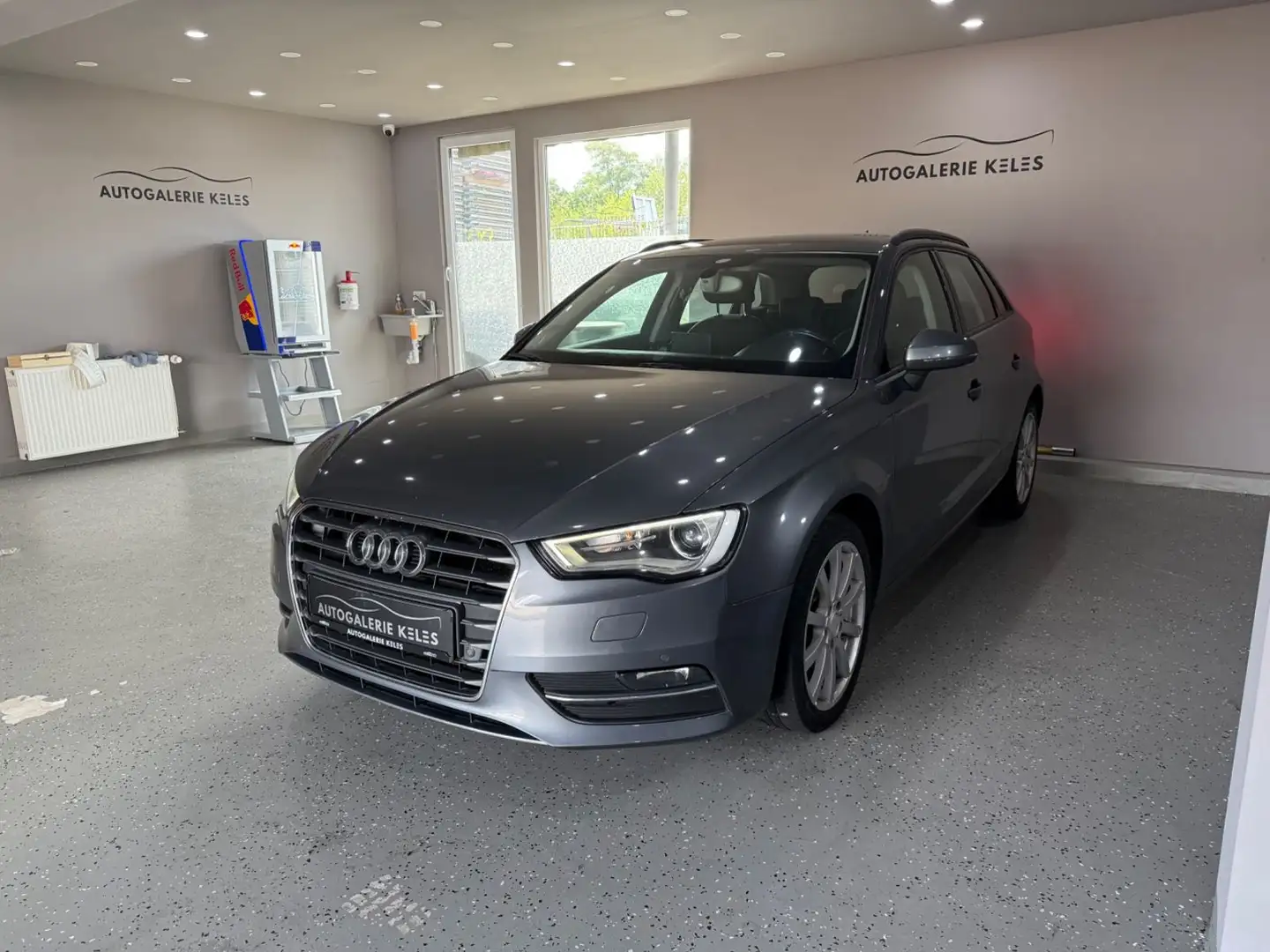 Audi A3 Sportback attraction XEN*NAVI*PDC*SITZH Grau - 2