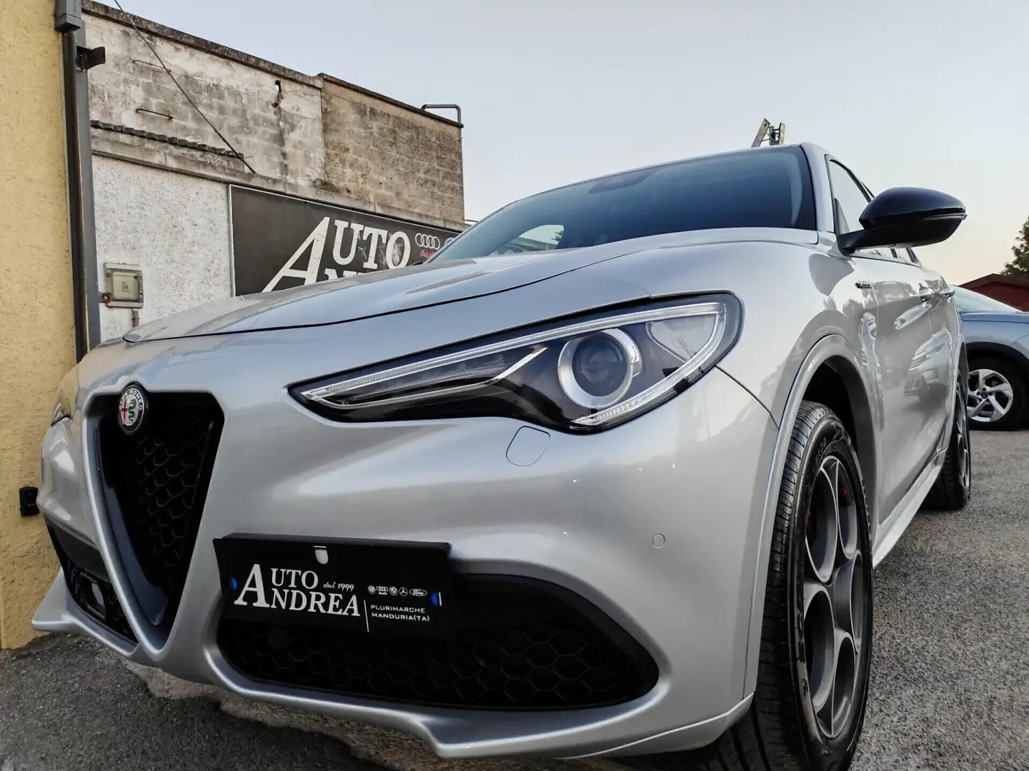 Alfa Romeo Stelvio Alfa Romeo Stelvio 2.0Turbo 200CV Q4 Veloce Argento - 1