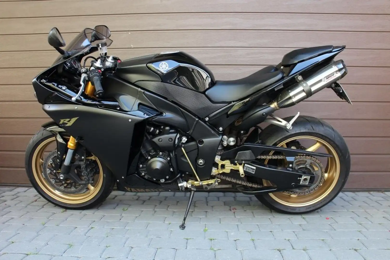 Yamaha YZF-R1 Nero - 1